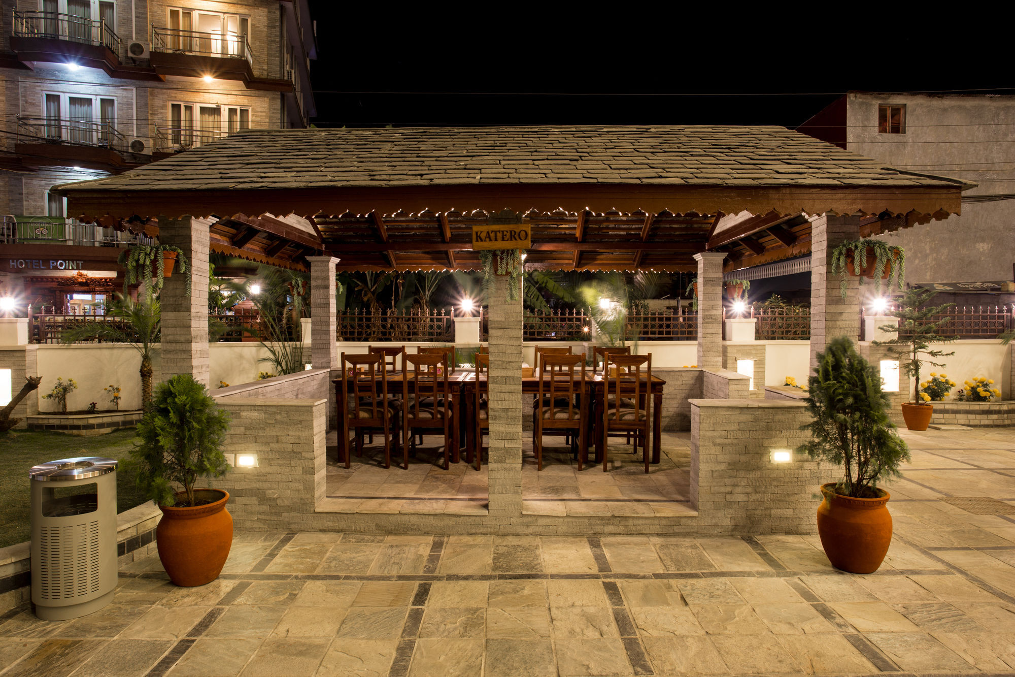 Hotel White Pearl Pokhara Exterior photo